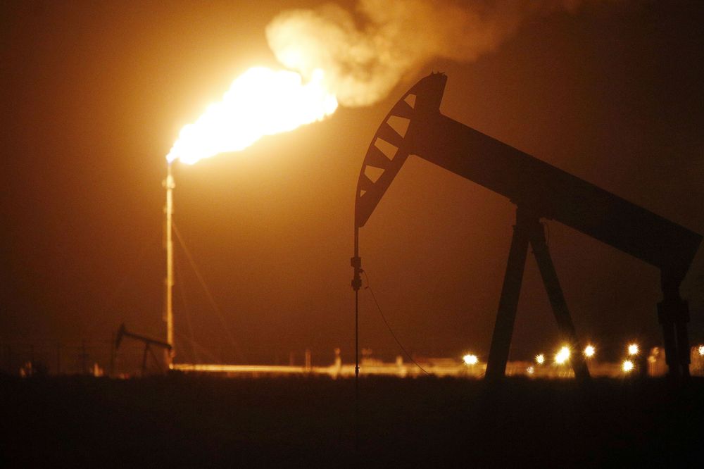 Gas flaring lights up Texas skies amid US oil boom
