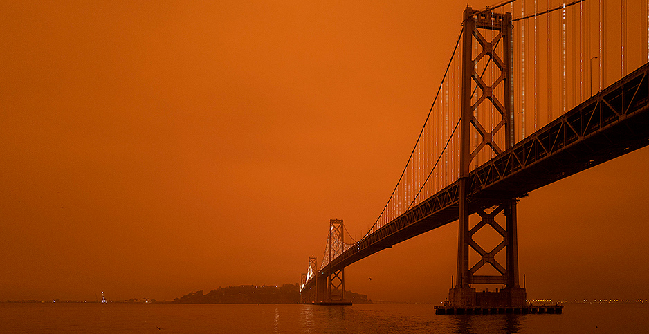 Smoke at the Golden Gate Bridge