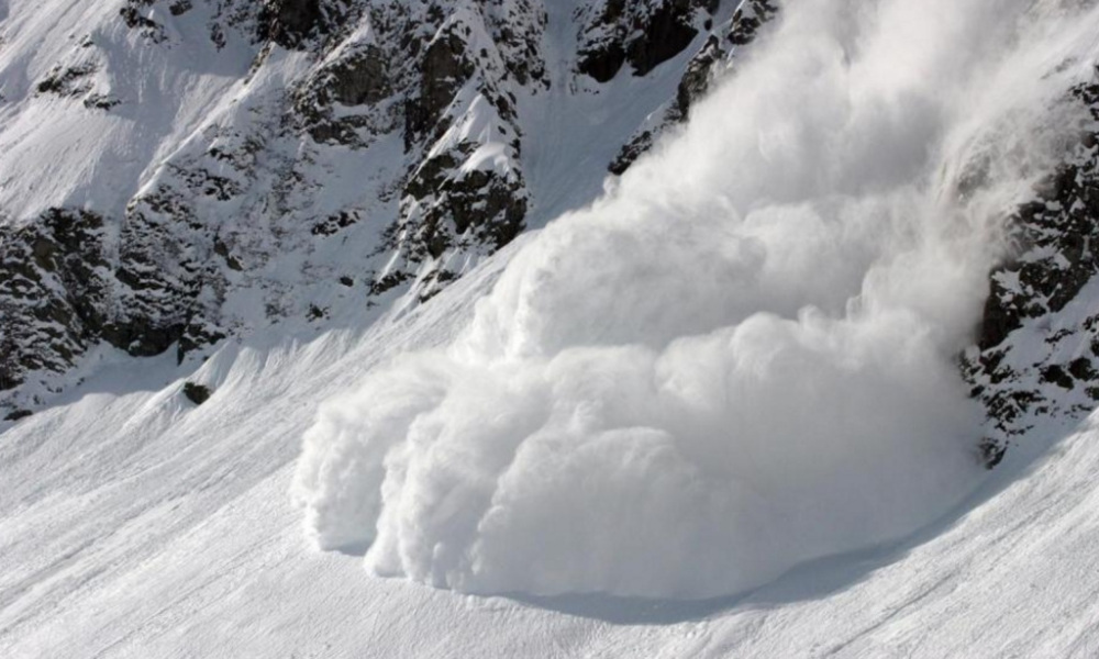 Global warming increases the risk of avalanches